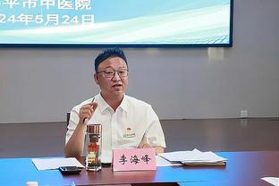 打几分？贾伦-杰克逊空中单臂揽球完成360度暴扣！